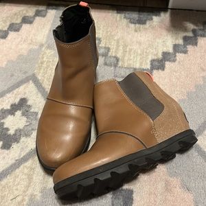 Sorel Joan of Arctic II Leather Sparkle Hidden Wedge Brown Boots.